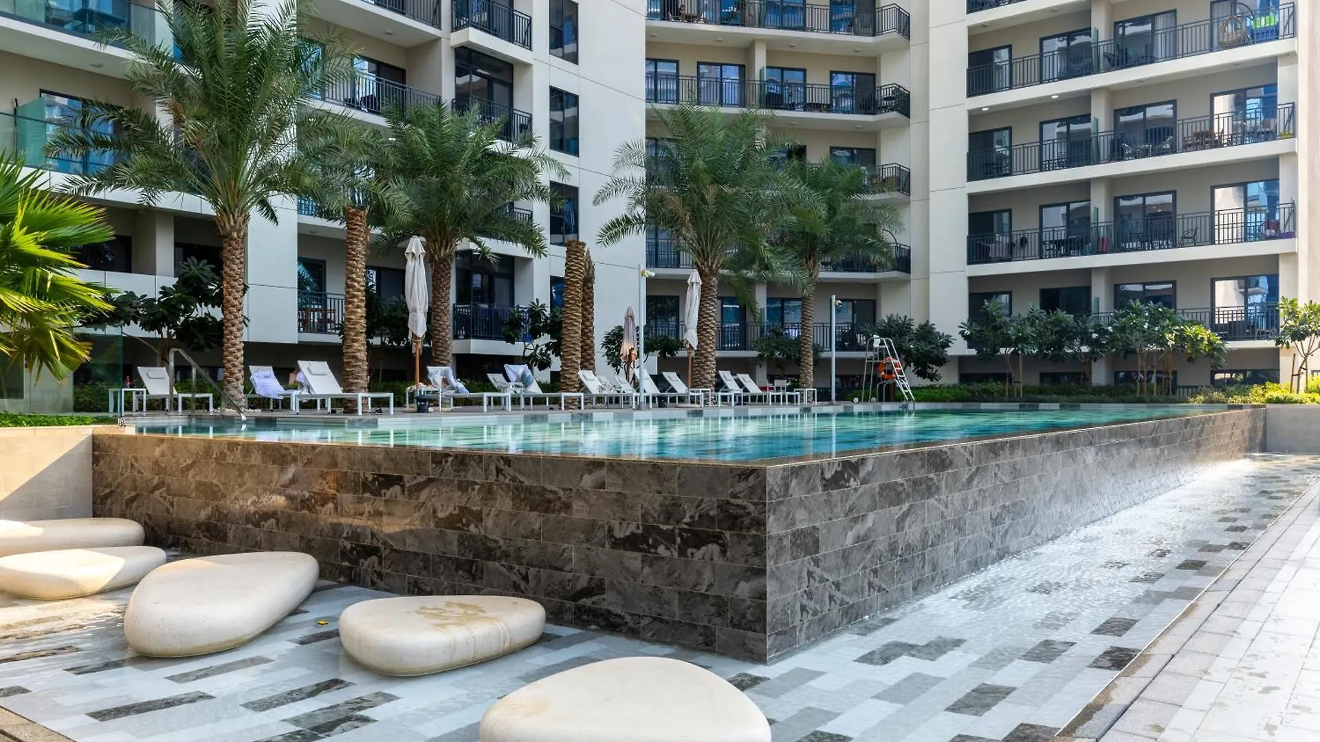 Waves - Modern Apt With Balcony & Canal View In Business Bay Ντουμπάι Διαμέρισμα