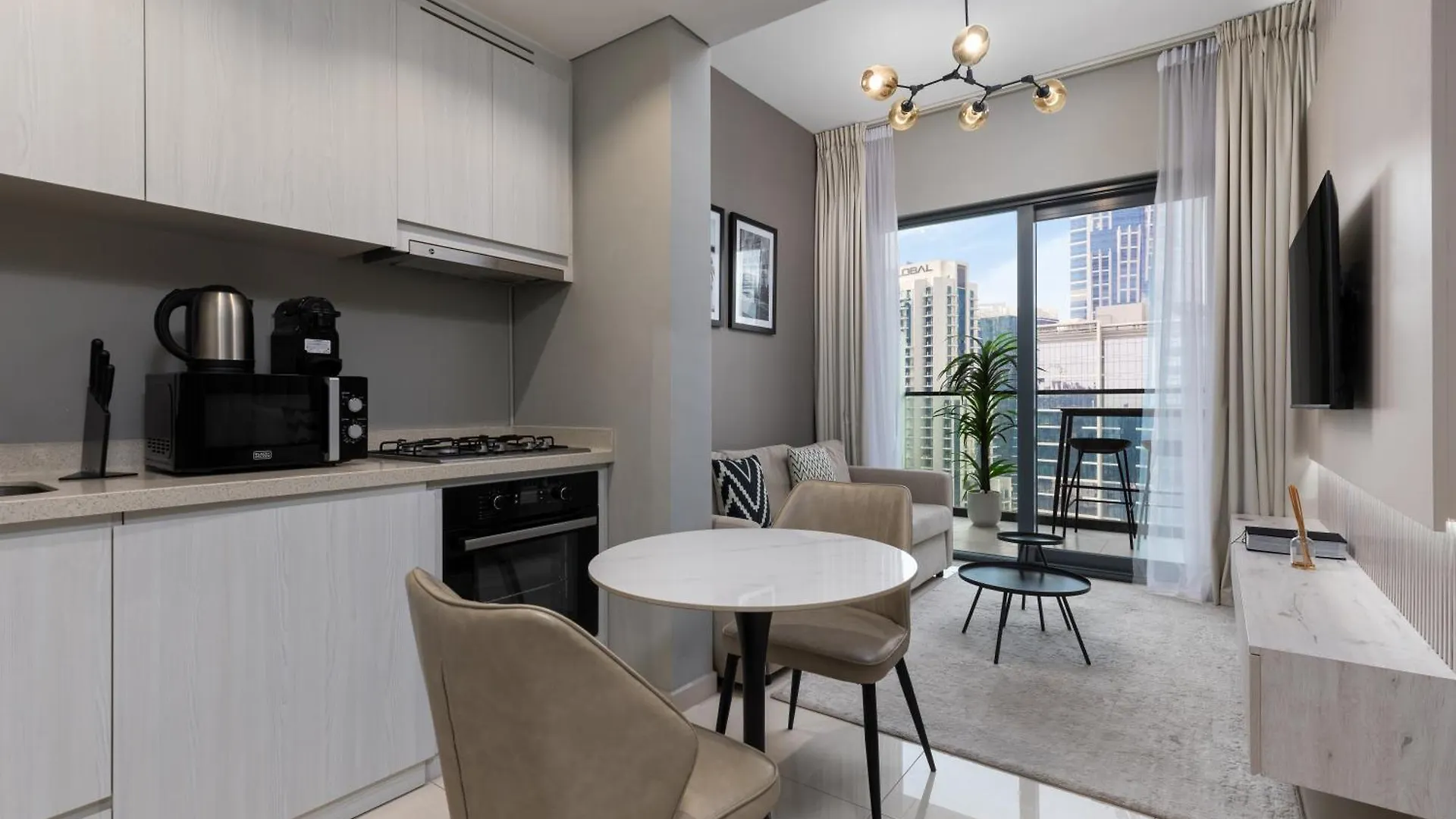 Waves - Modern Apt With Balcony & Canal View In Business Bay Ντουμπάι 0*,