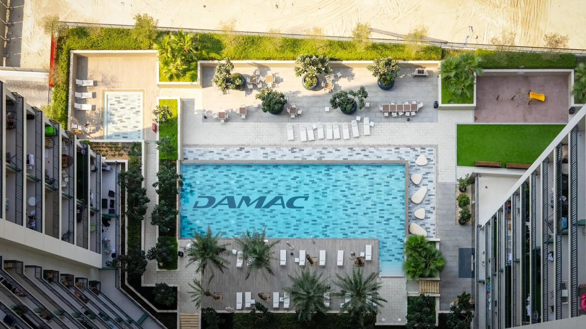 Waves - Modern Apt With Balcony & Canal View In Business Bay Dubaj Apartament